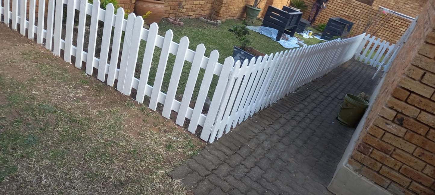 Wooden Picket Garden Fencing