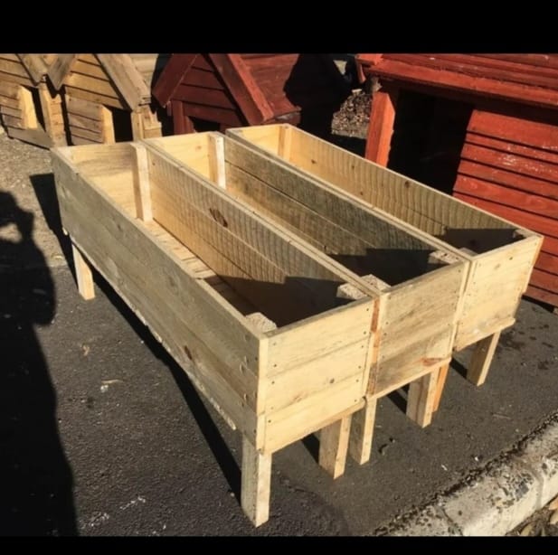Wooden Raised Planter Box – 1m x 40cm x 60cm