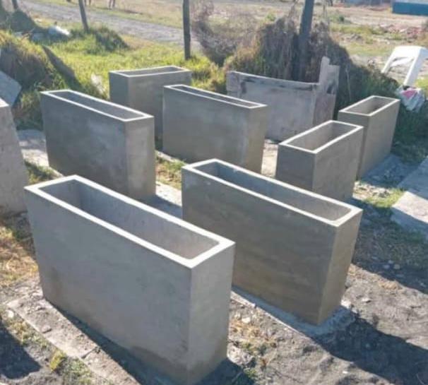 Rectangular Concrete Planter Box – Natural Grey